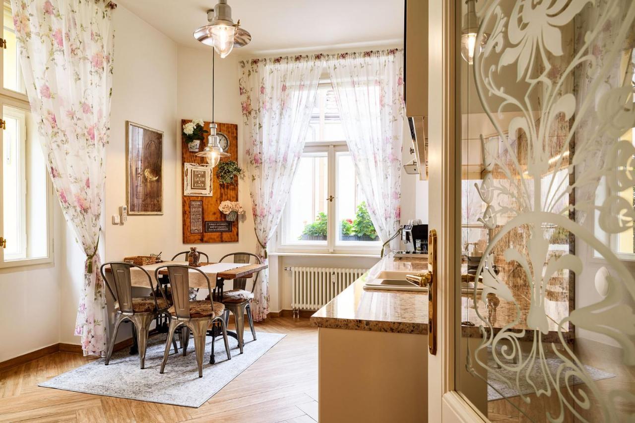 Pragueone Apartment,A/C,Terrace Luaran gambar
